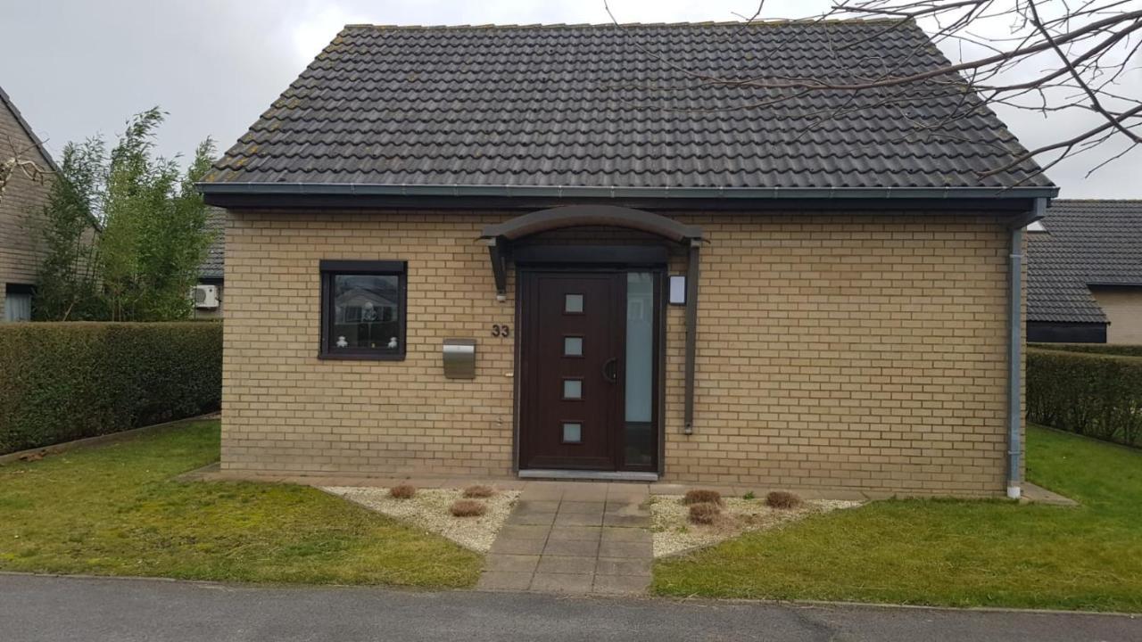 Village U33 Jabbeke  Buitenkant foto